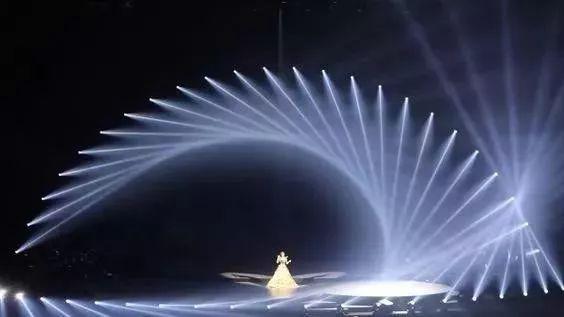 Cutting light